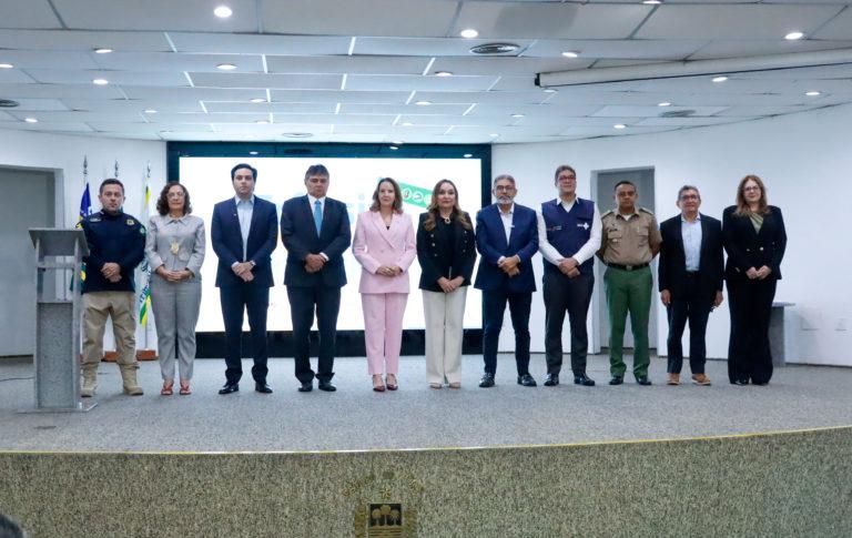 Representantes das instituições que devem atuar no Programa Trânsito Seguro, Vidas Protegidas