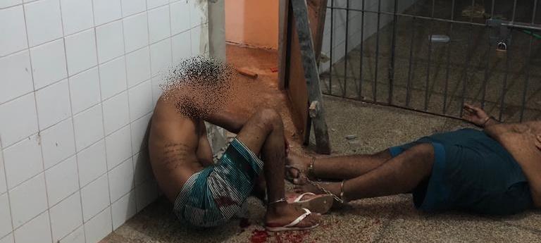 Presos rendidos por policiais penais na UAP