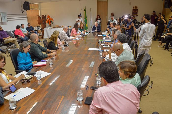 UFPI recebe deputados federais para apresentar demandas da instituição