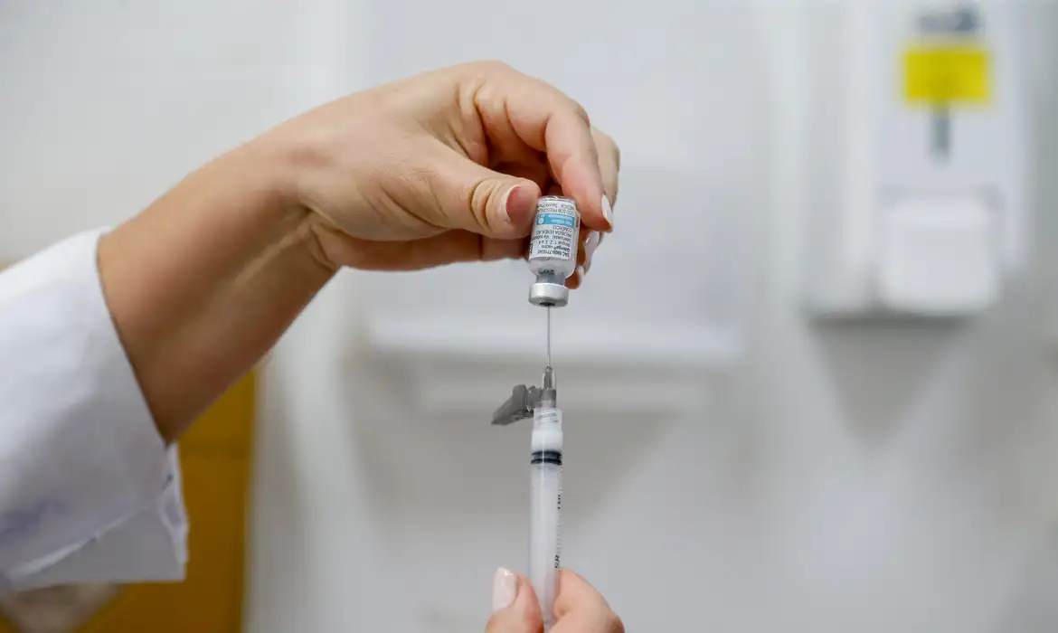 Teresina inicia vacinação contra dengue em médicos e agentes de endemias na sexta (27)