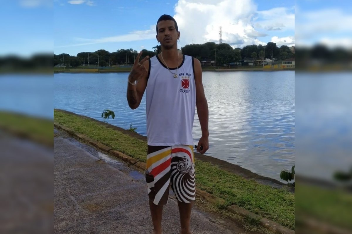 Torcedor do Vasco é morto a facadas por torcedores do Flamengo dentro de ônibus no DF