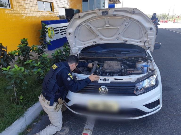 O veículo VW/GOL 1.0L MC4 estava adulterado