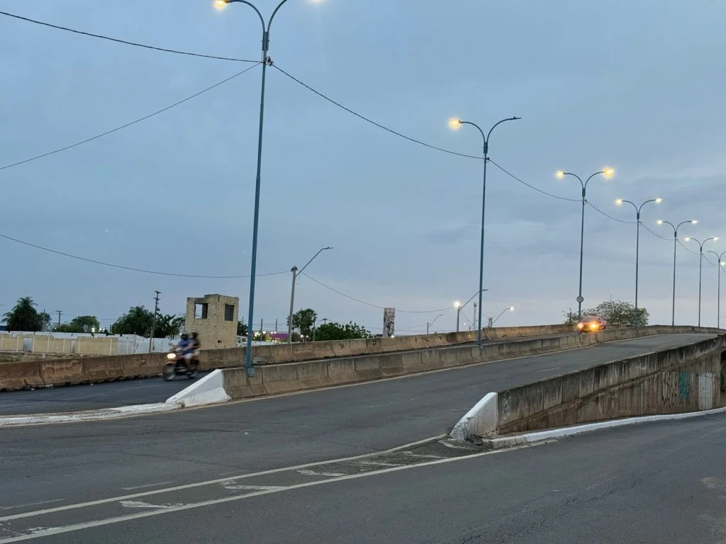 Viaduto da avenida Miguel Rosa, zona Sul de Teresina