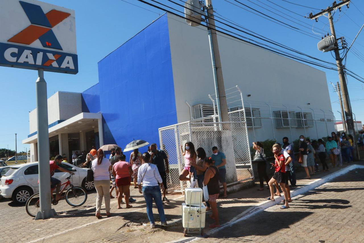 Filas na CEF