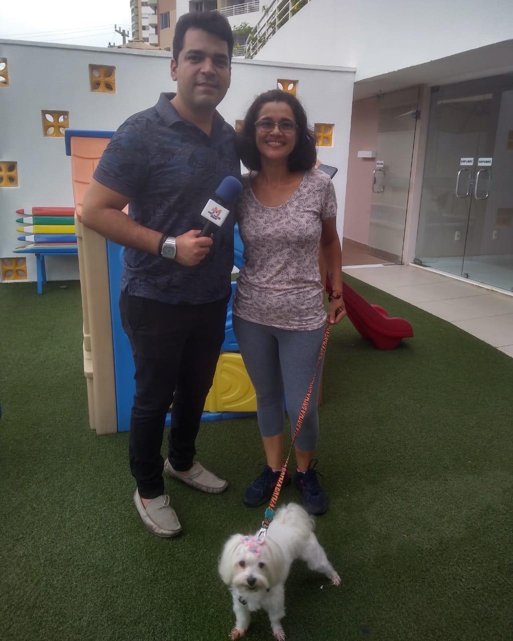 Italo Mota entrevista Virgínia Leal para programa de TV no O´Dia