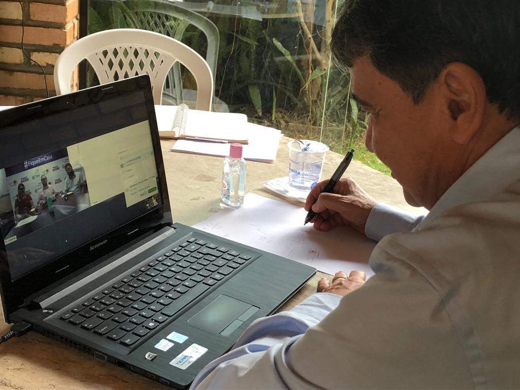 Wellington Dias em reunião virtual com o COE