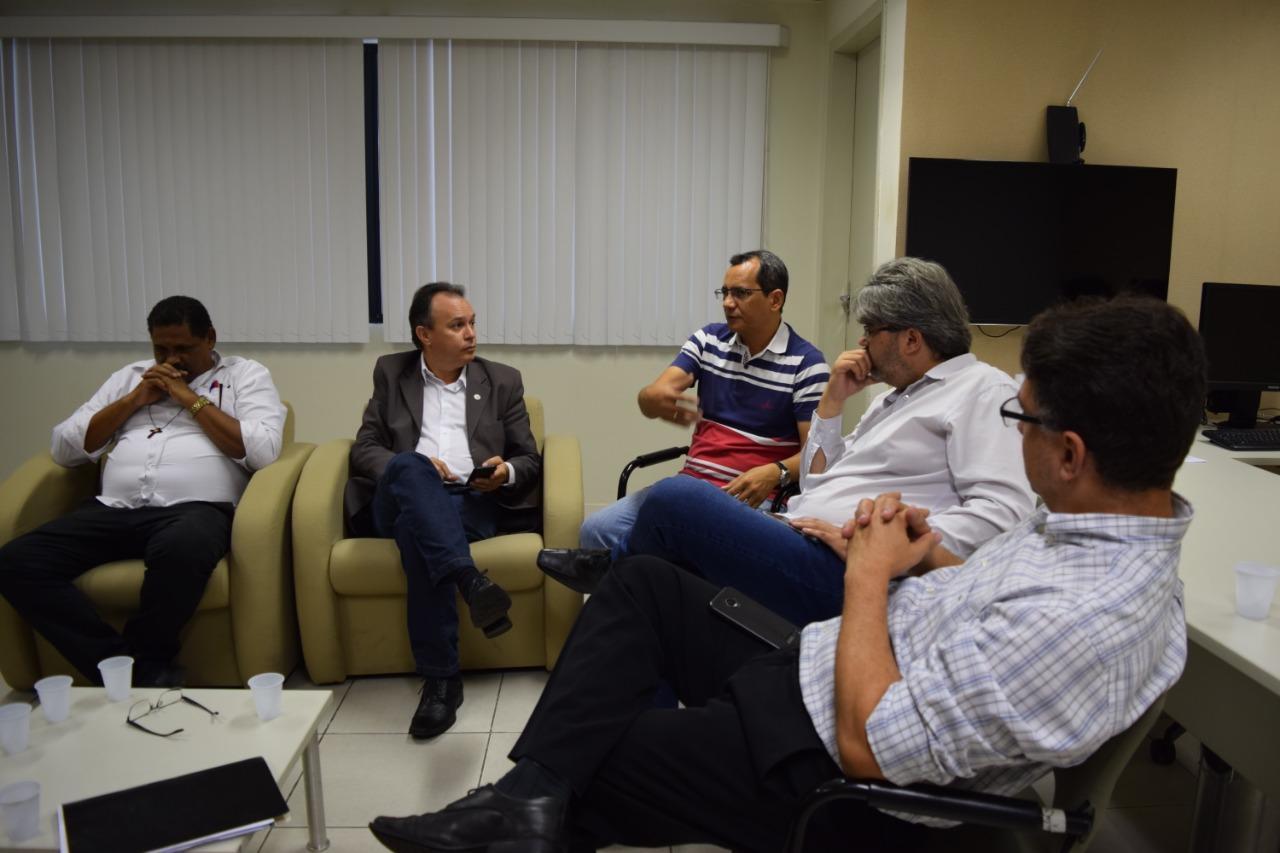 Reunião na ATI sobre o impacto da PEC nº 6 na previdência estadual