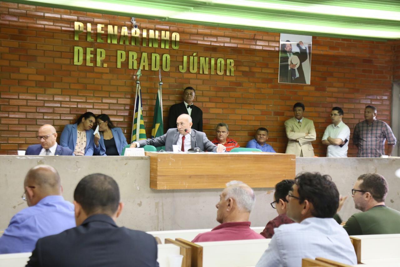 Audiência pública sobre o fechamento da fábrica de cimento em Fronteiras