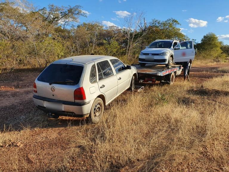 Carros usados em saque de carga