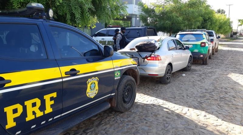 Casal acusado de dupla execução em Piripiri é preso no Ceará