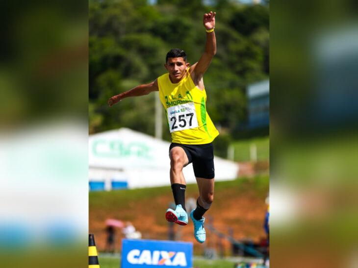 Felipe Cauã é aluno da Unidade Escolar Noronha Filho, localizada no município de Monsenhor Gil