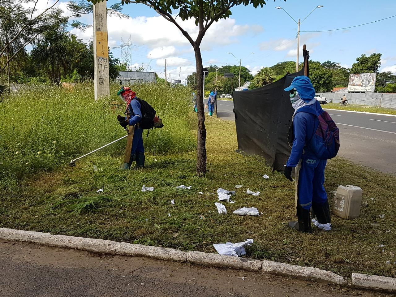 Lixo descartado de forma irregular