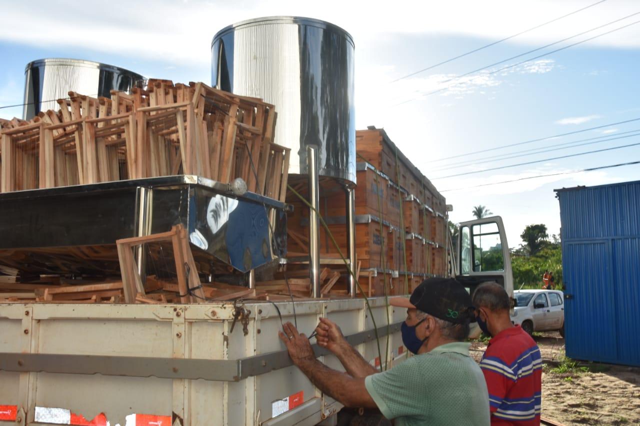 Emater-PI participa de distribuição de colmeias