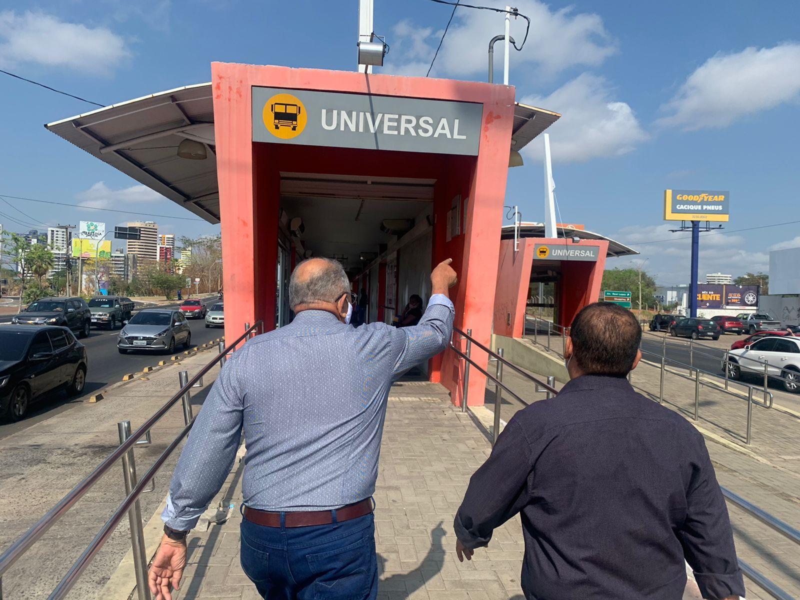 Dr. Pessoa em visita às estações de ônibus na avenida João XXIII