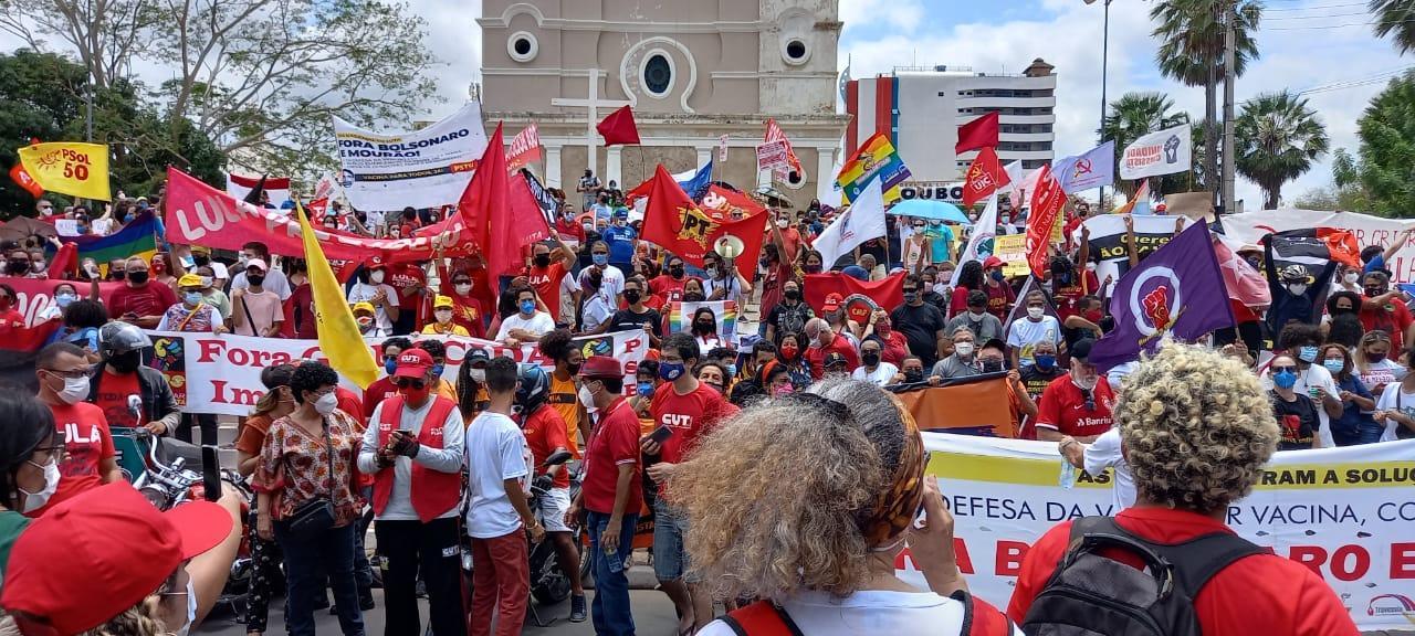 Em Teresina, o protesto aconteceu nas ruas do Centro de Teresina