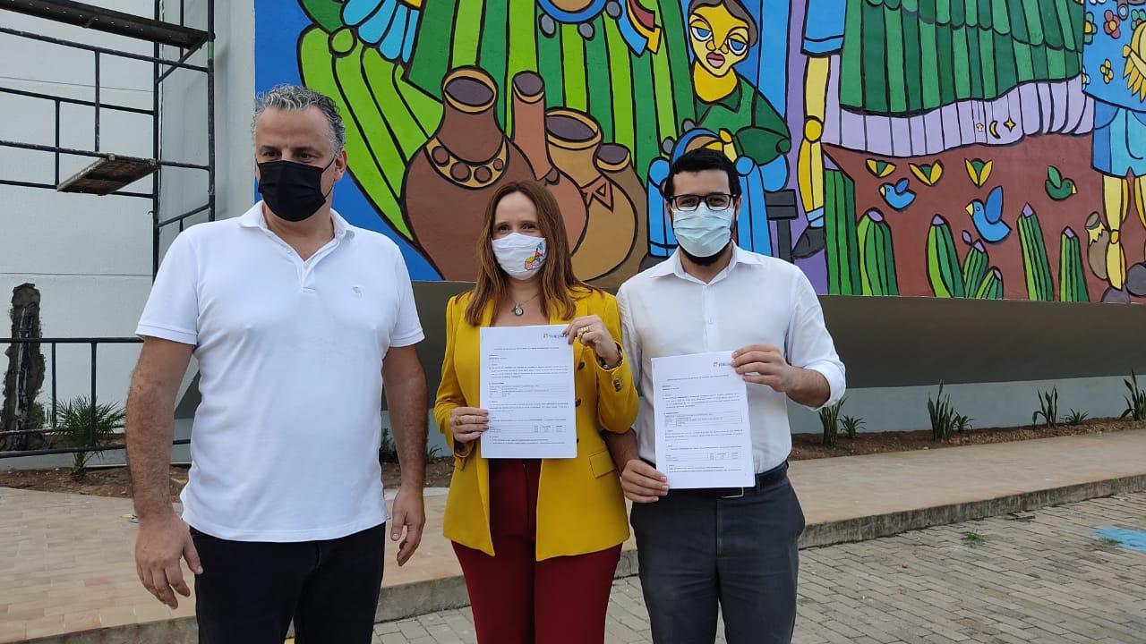 Assinatura de contrato