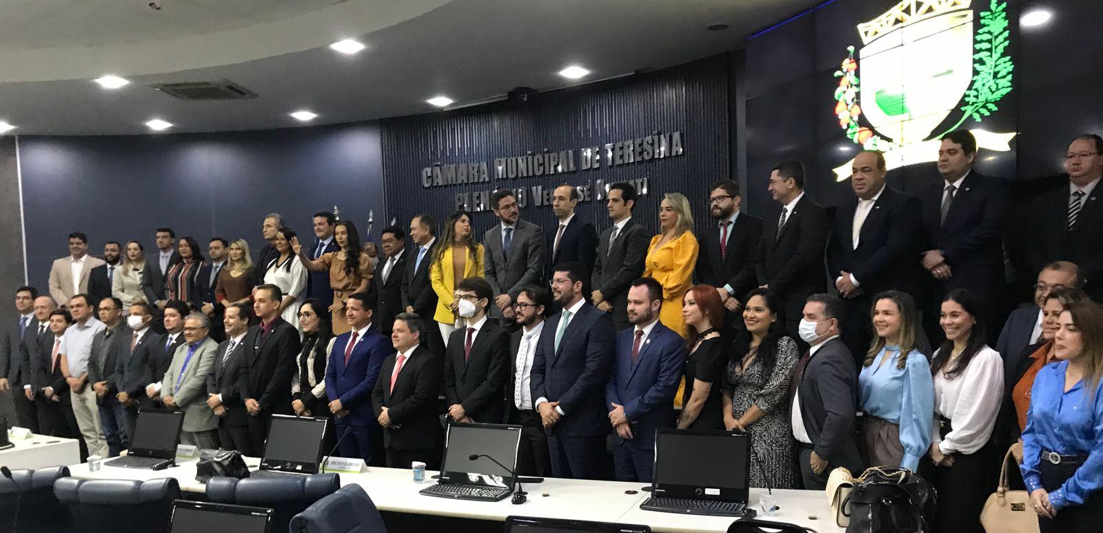 Sessão solene pelos 90 anos da Ordem dos Advogados do Brasil,