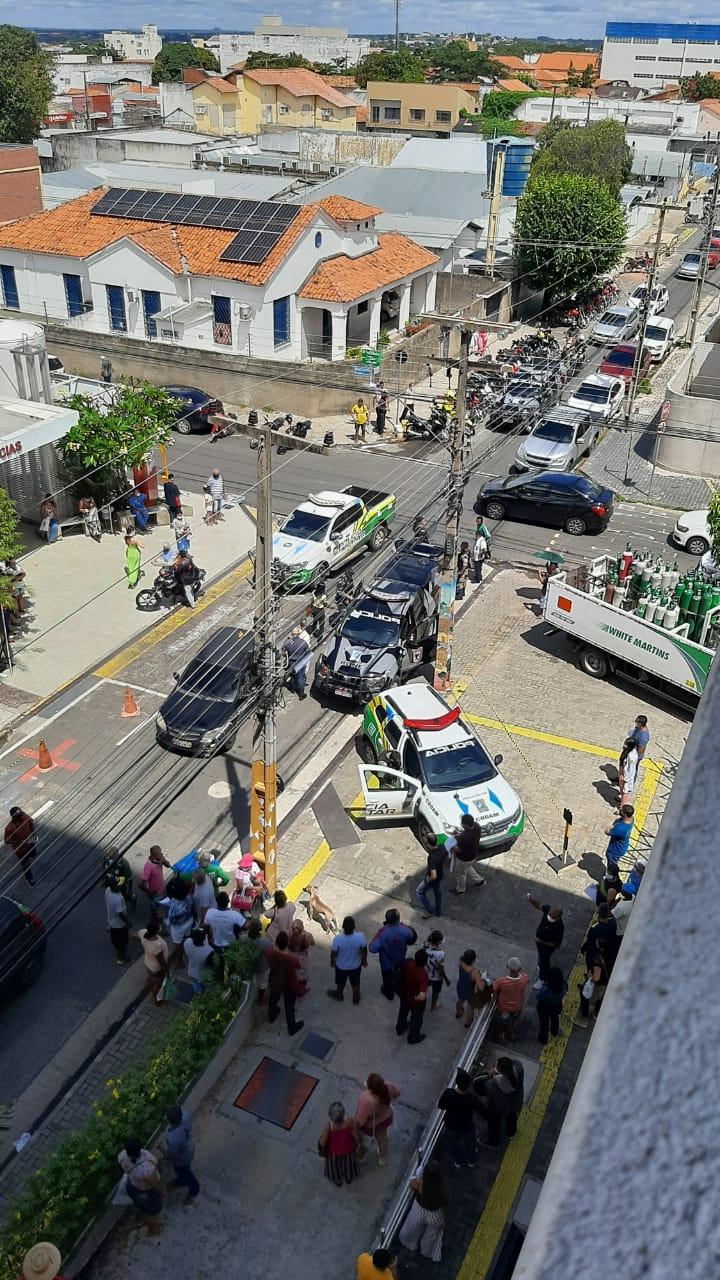 Suspeito é preso pela polícia