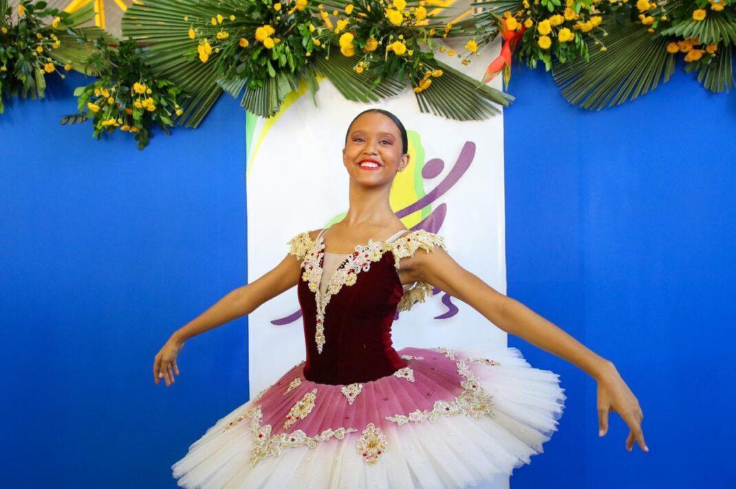 Estudante vai fazer intercâmbio de ballet no EUA