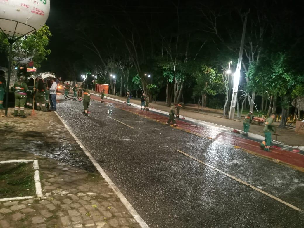 Av. Raul Lopes após o Corso
