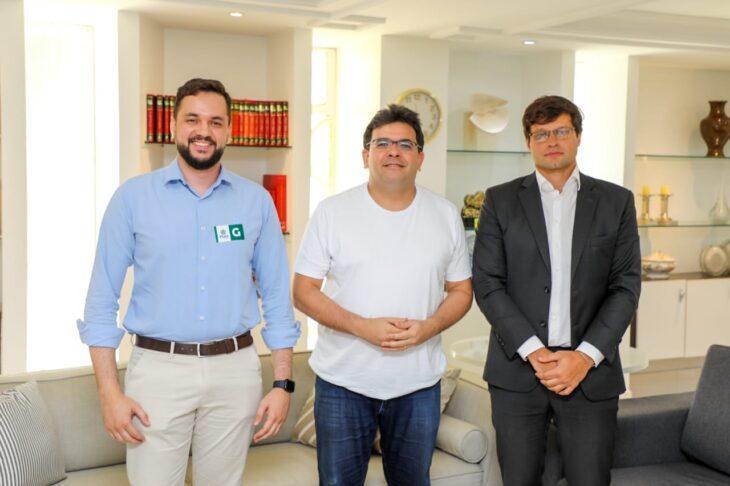 Governador Rafael Fonteles e diretores da Águas de Teresina
