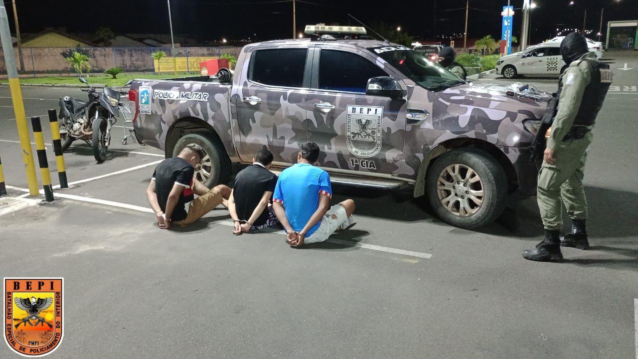 Suspeitos de planejarem assalto em supermercado em Teresina presos pela Polícia Militar