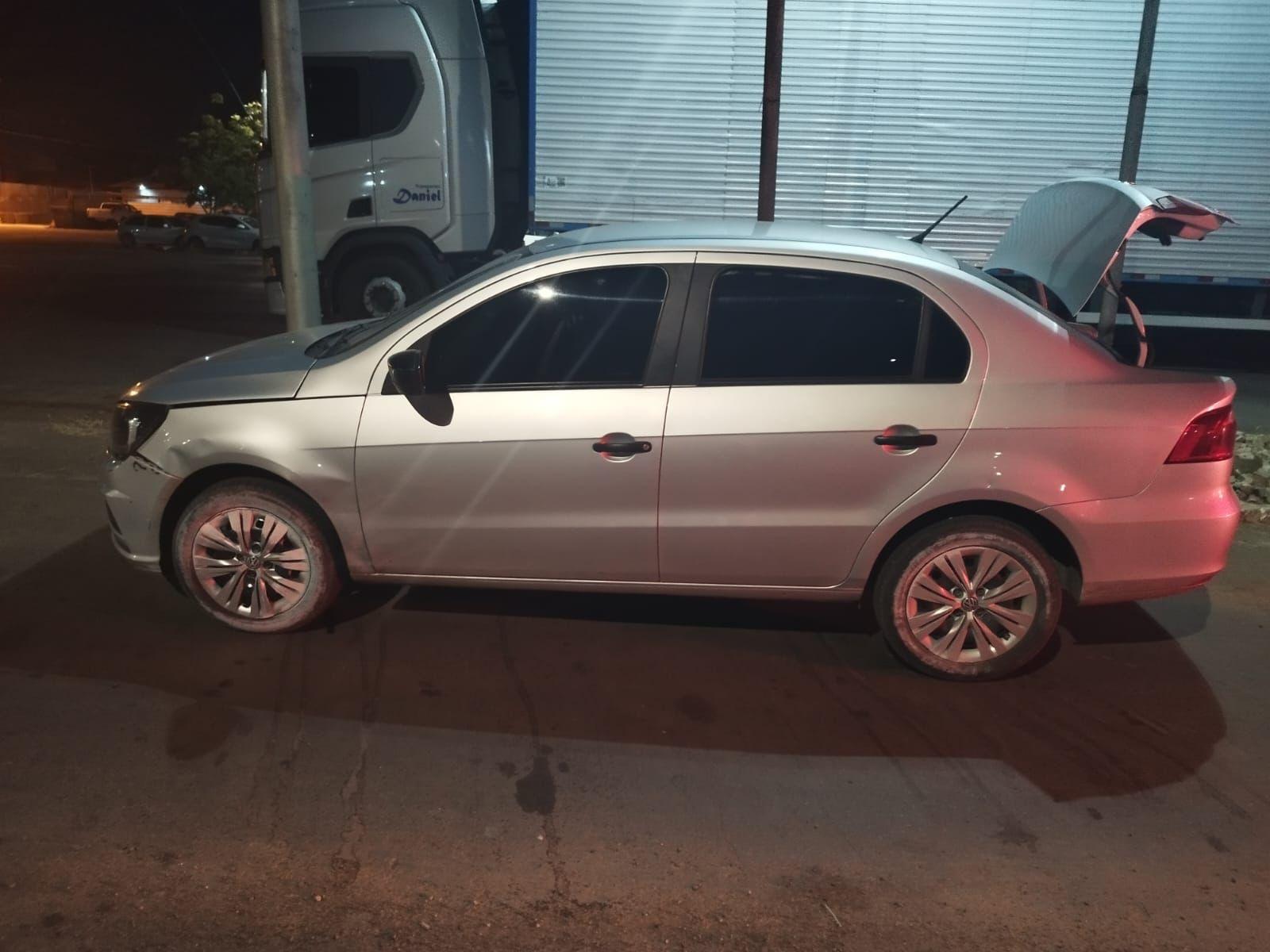 Carro de motorista por aplicativo que foi usado pelos criminosos