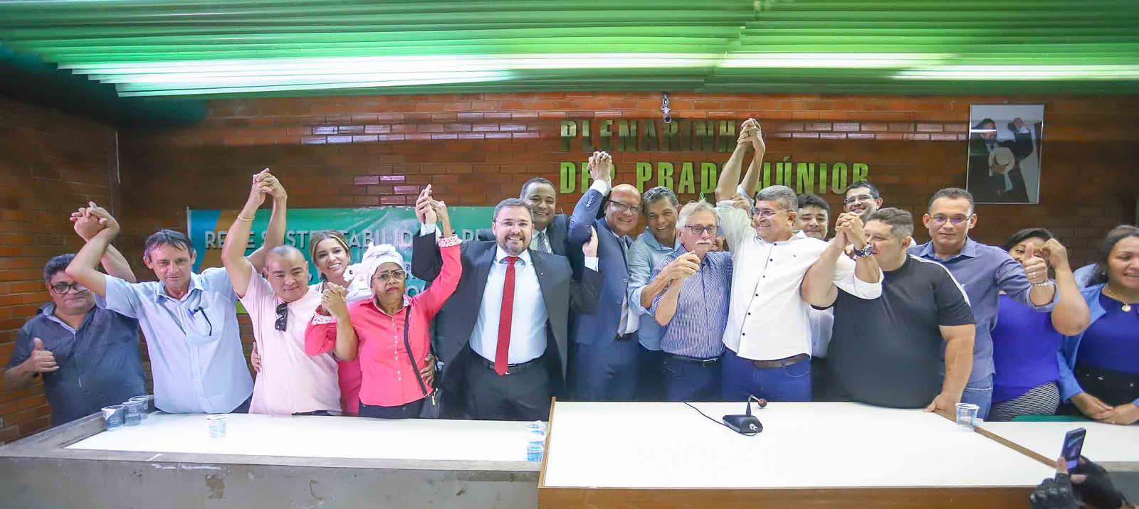 Fábio Novo recebe mais adesões