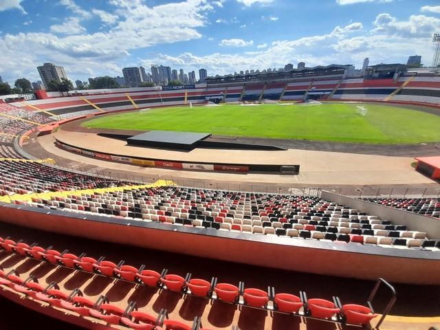 Estádio Santa Cruz/Arena Nicnet, casa do Botafogo-SP em Ribeirão Preto (SP)