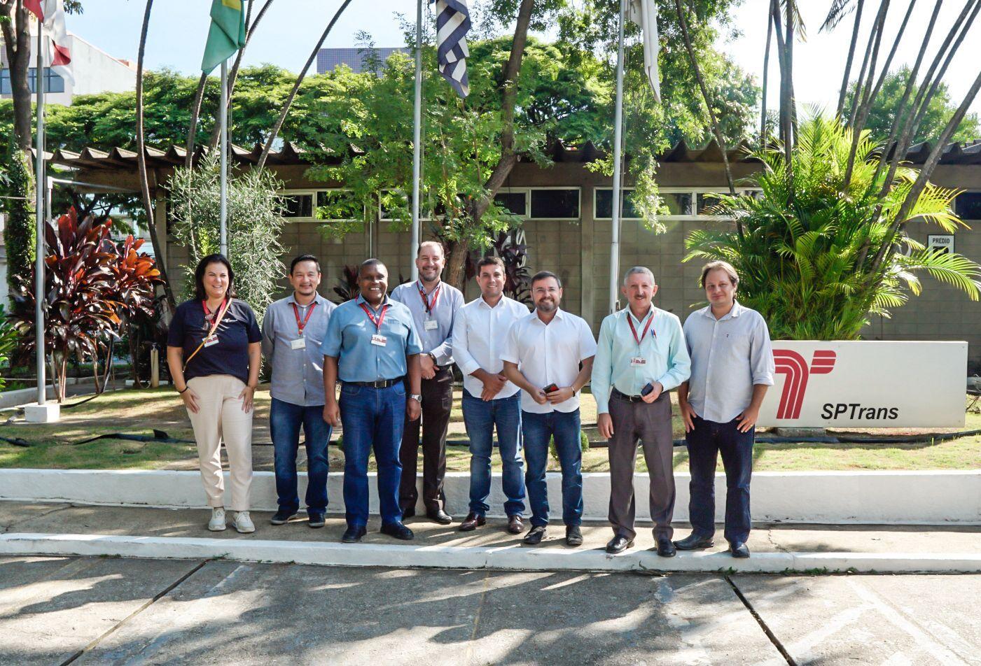 Comitiva de Fábio Novo (PT)  em visita ao Centro de Operações SP Trans