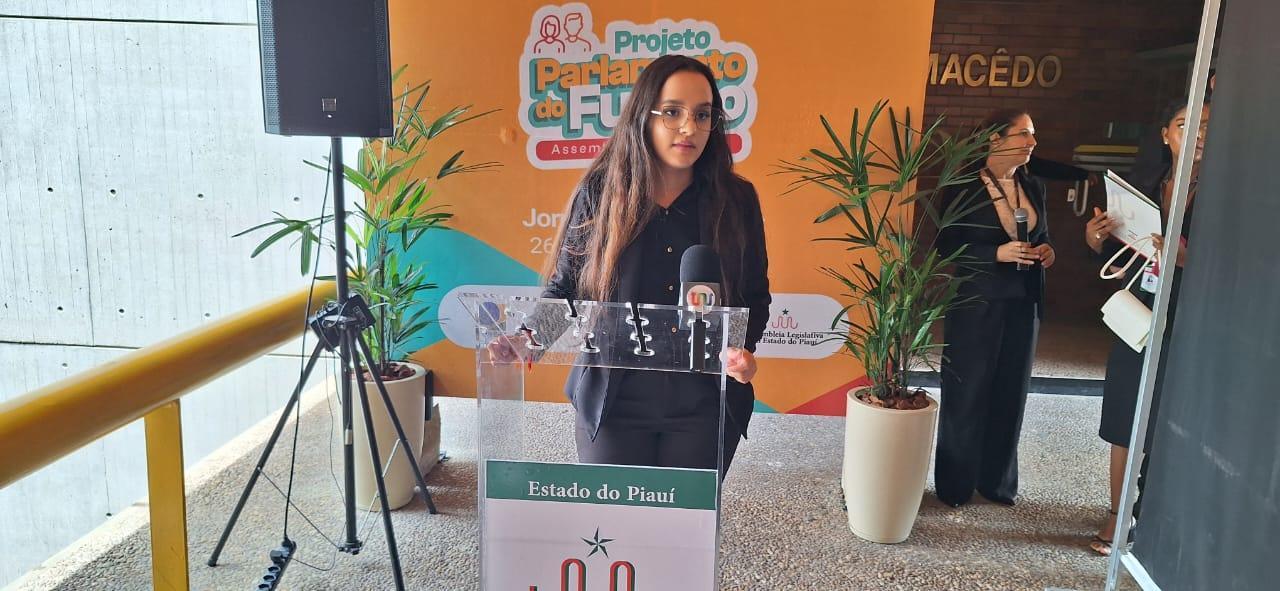 Luiza Maria na posse na Alepi