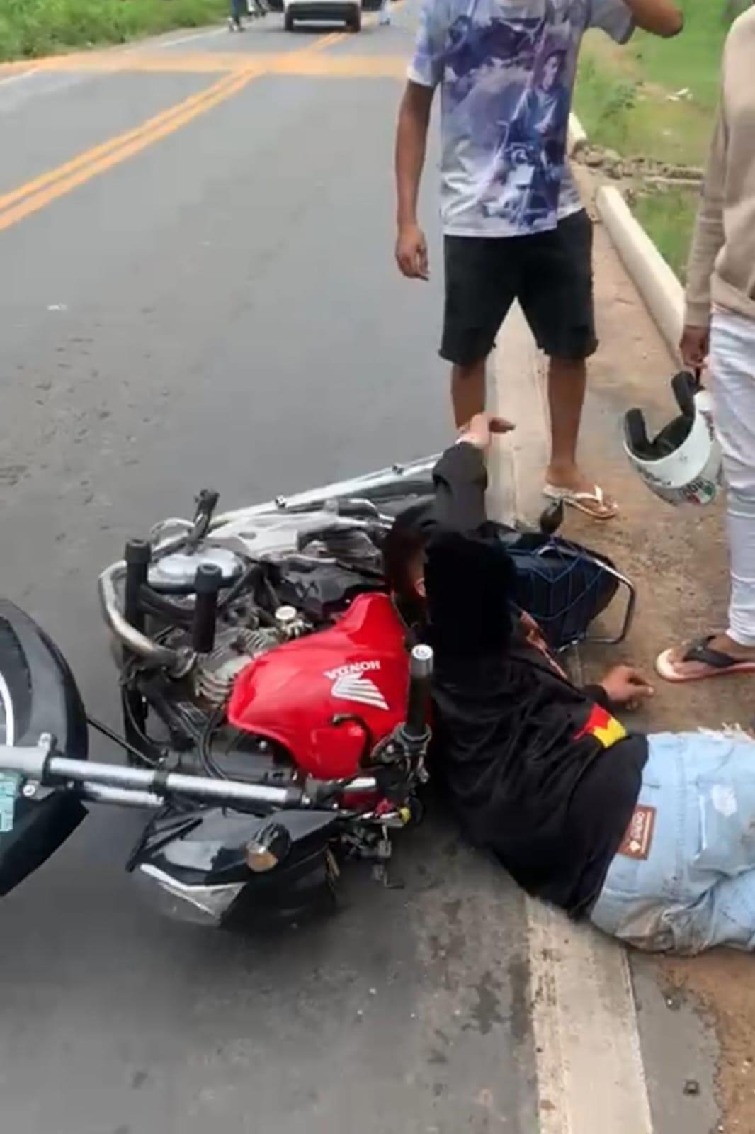Jovem foi baleado na perna na PI-130