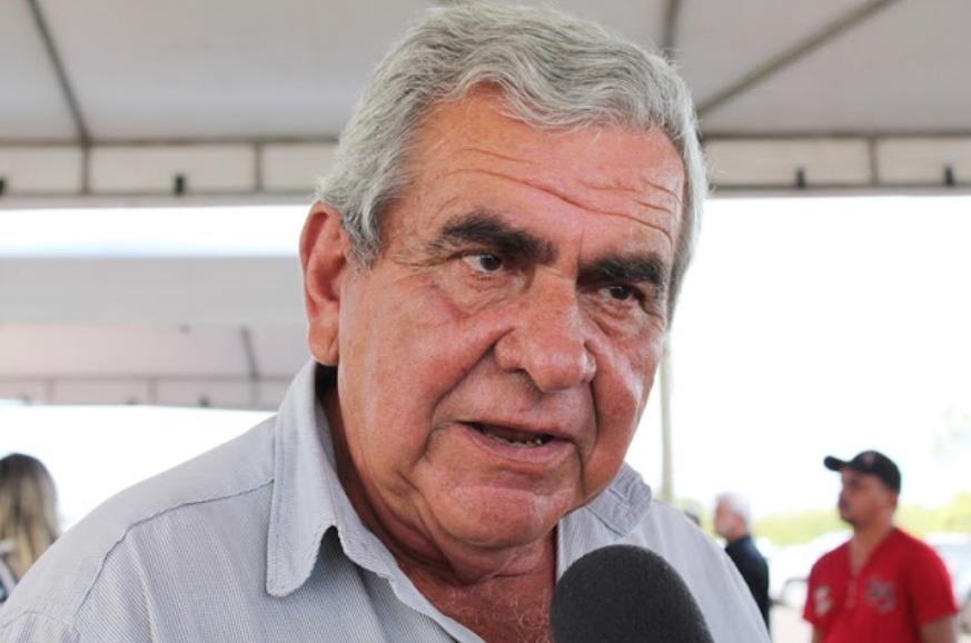 Ex-prefeito Zé Hamilton