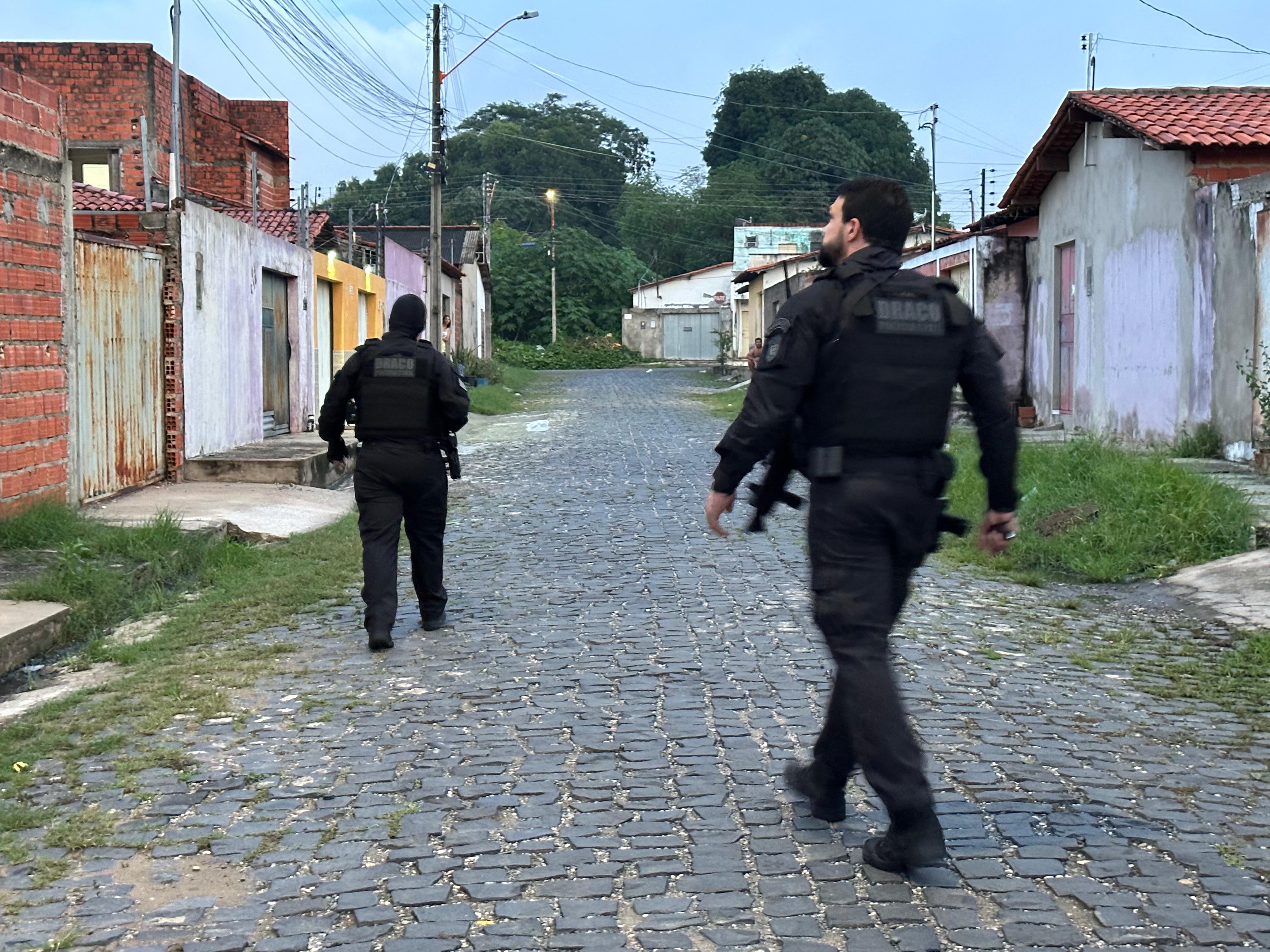Estão sendo cumpridos 25 mandatos  nas zonas Sul e Sudeste da capital
