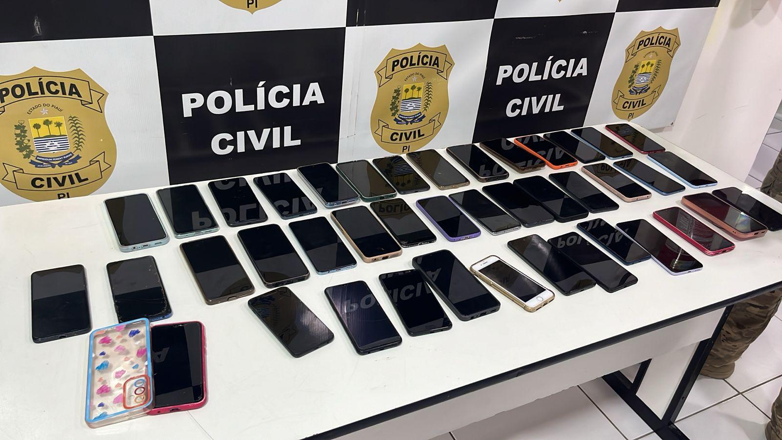Celulares apreendidos pela Pela Polícia Civil