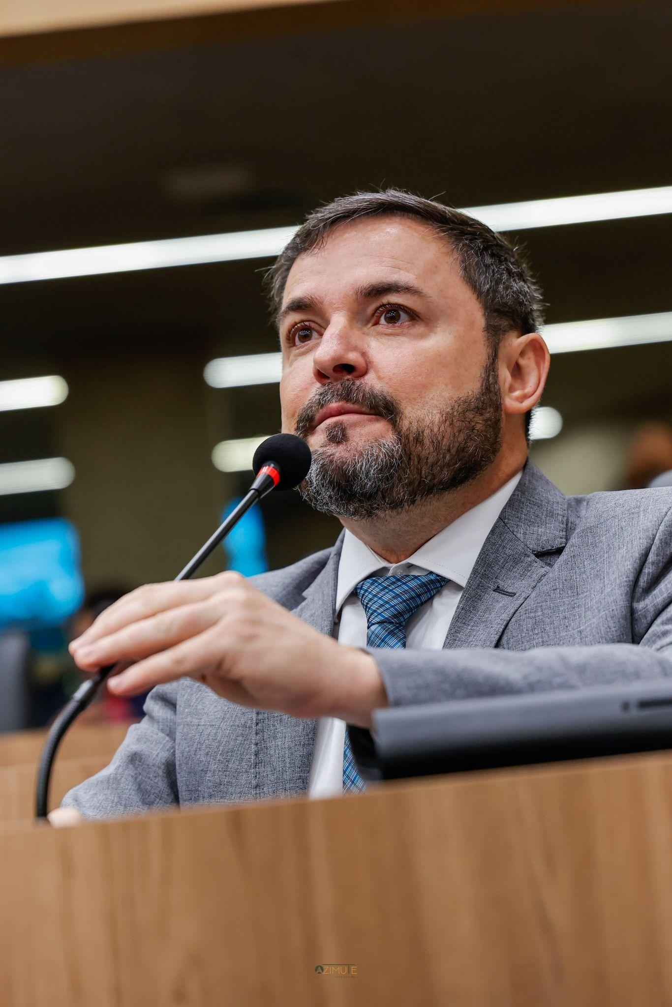 Deputado estadual Fábio Novo
