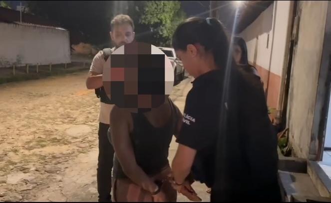 Dona de cabaré é presa pro exploração sexual de menores de idade