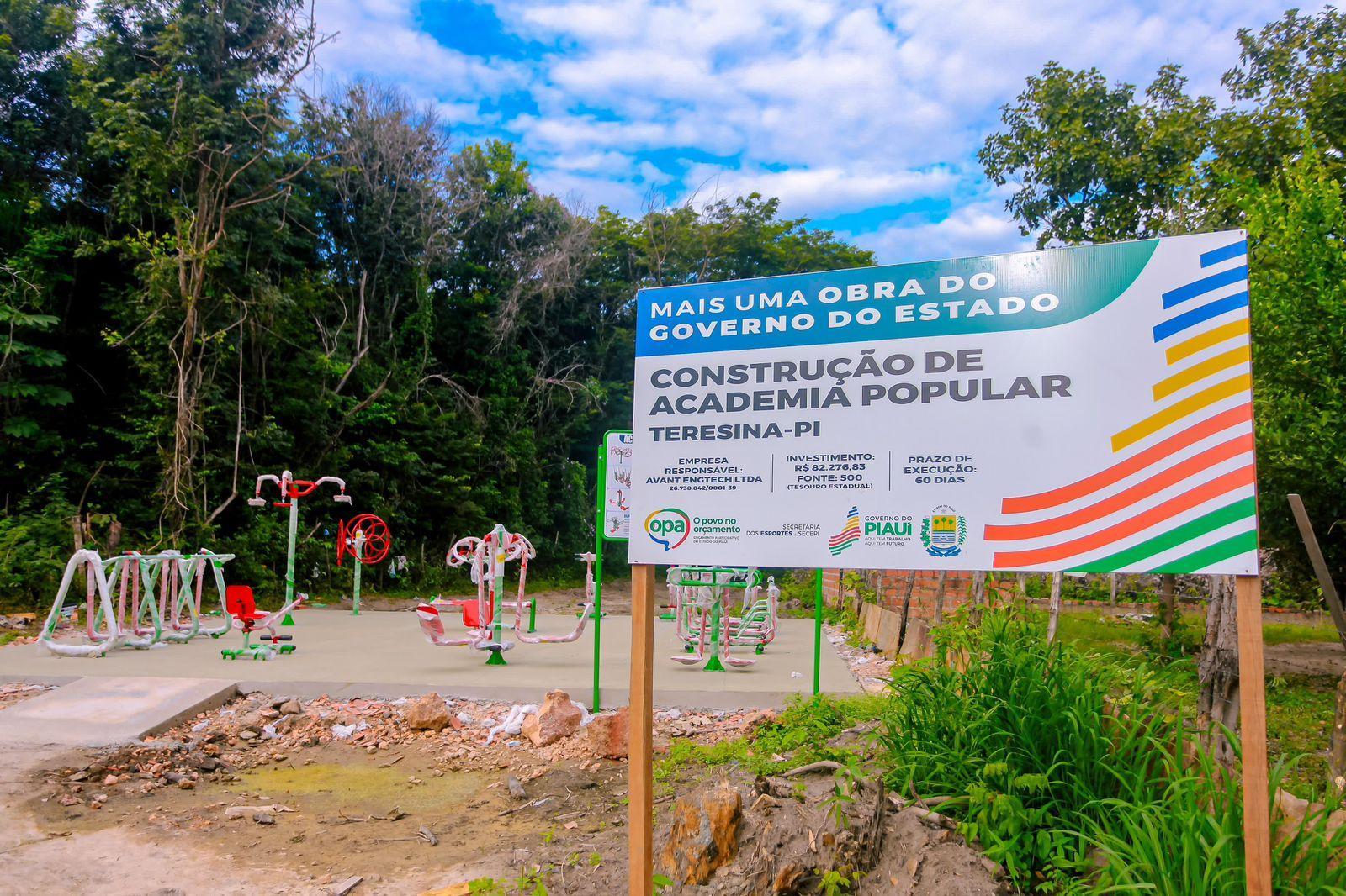 A academia popular foi concluída em menos de 2 meses
