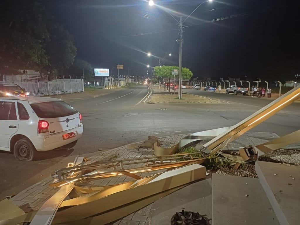 O motorista saiu ileso do acidente