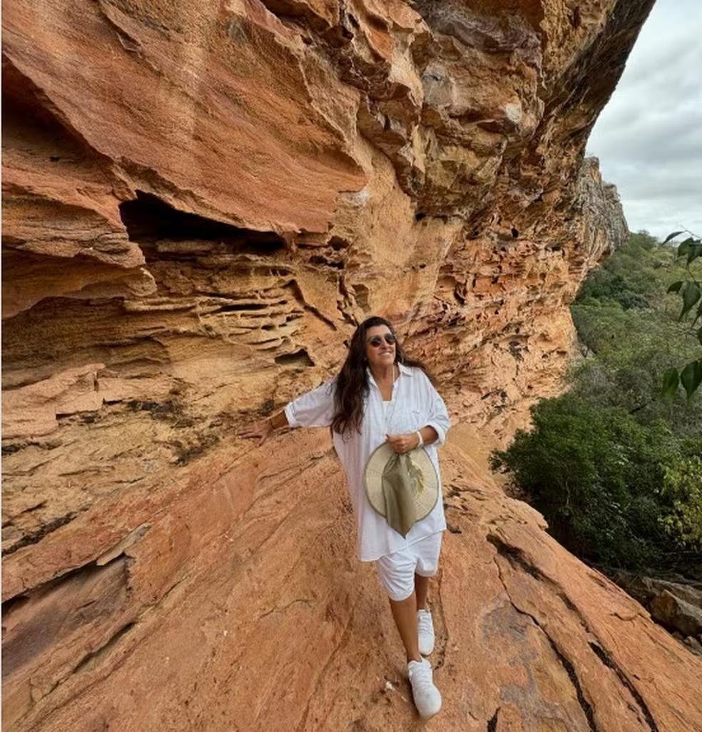 Atriz e apresentadora Regina Casé no Parque da Serra da Capivara