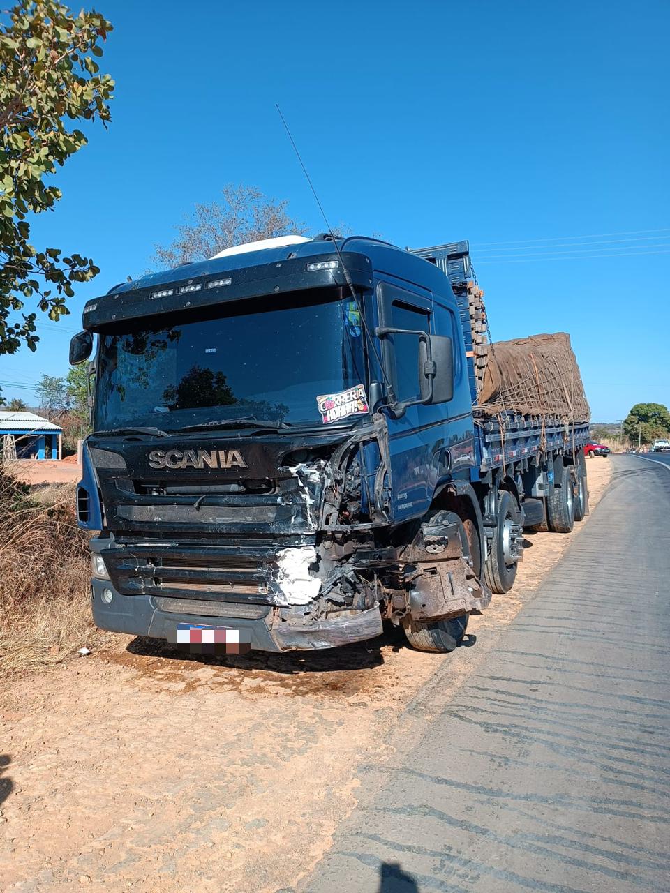 Motorista do caminhão fez ultrapassagem proibida