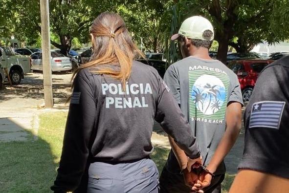 O condenado foi levado para a Central de Flagrantes