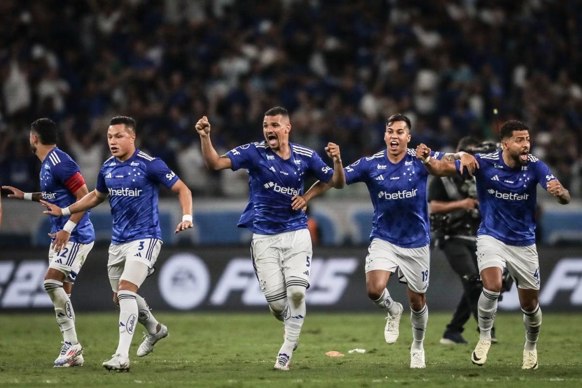 Cruzeiro e Boca Juniors se enfrentaram na noite desta quinta-feira (23 de agosto) no Mineirão
