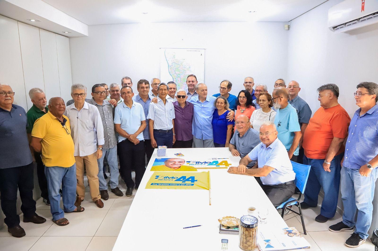 Ex-gestores da Prefeitura de Teresina formalizaram apoio a Silvio Mendes