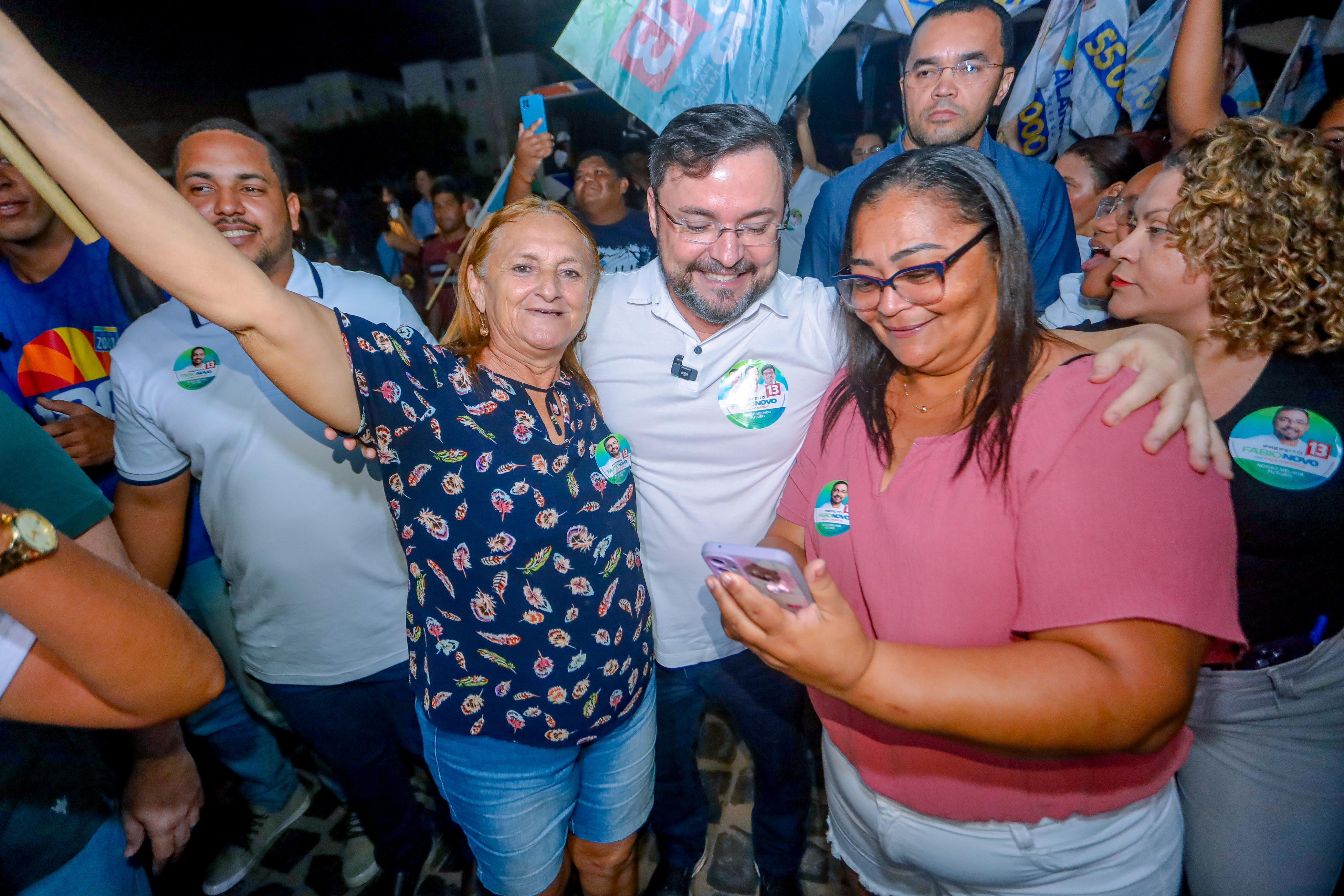 Fábio Novo reúne mais de 2 mil pessoas em encontros nas zonas Norte e Sul de Teresina