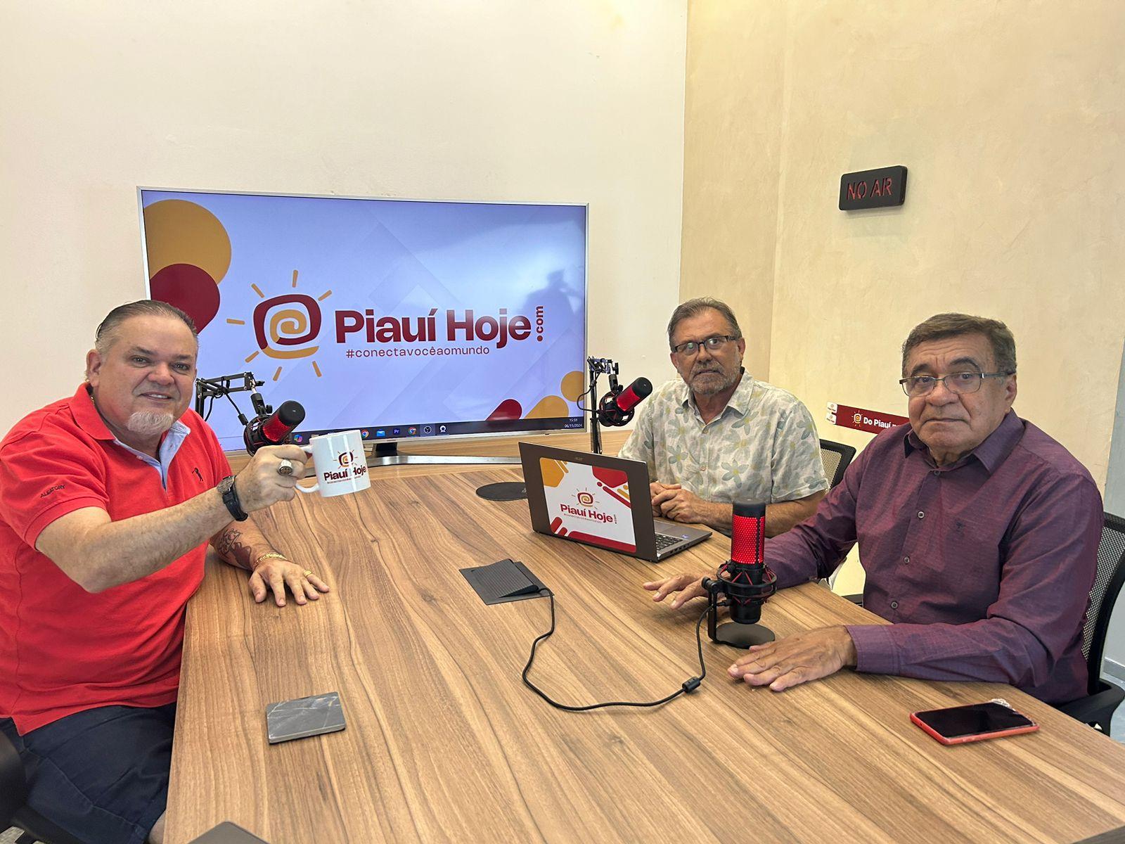 Maurício Solano, Luiz Brandão e Roberto John na redação do Piauí Hoje.Com