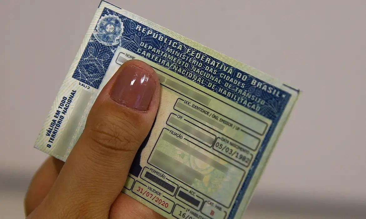 carteira nacional de habilitação (CNH)