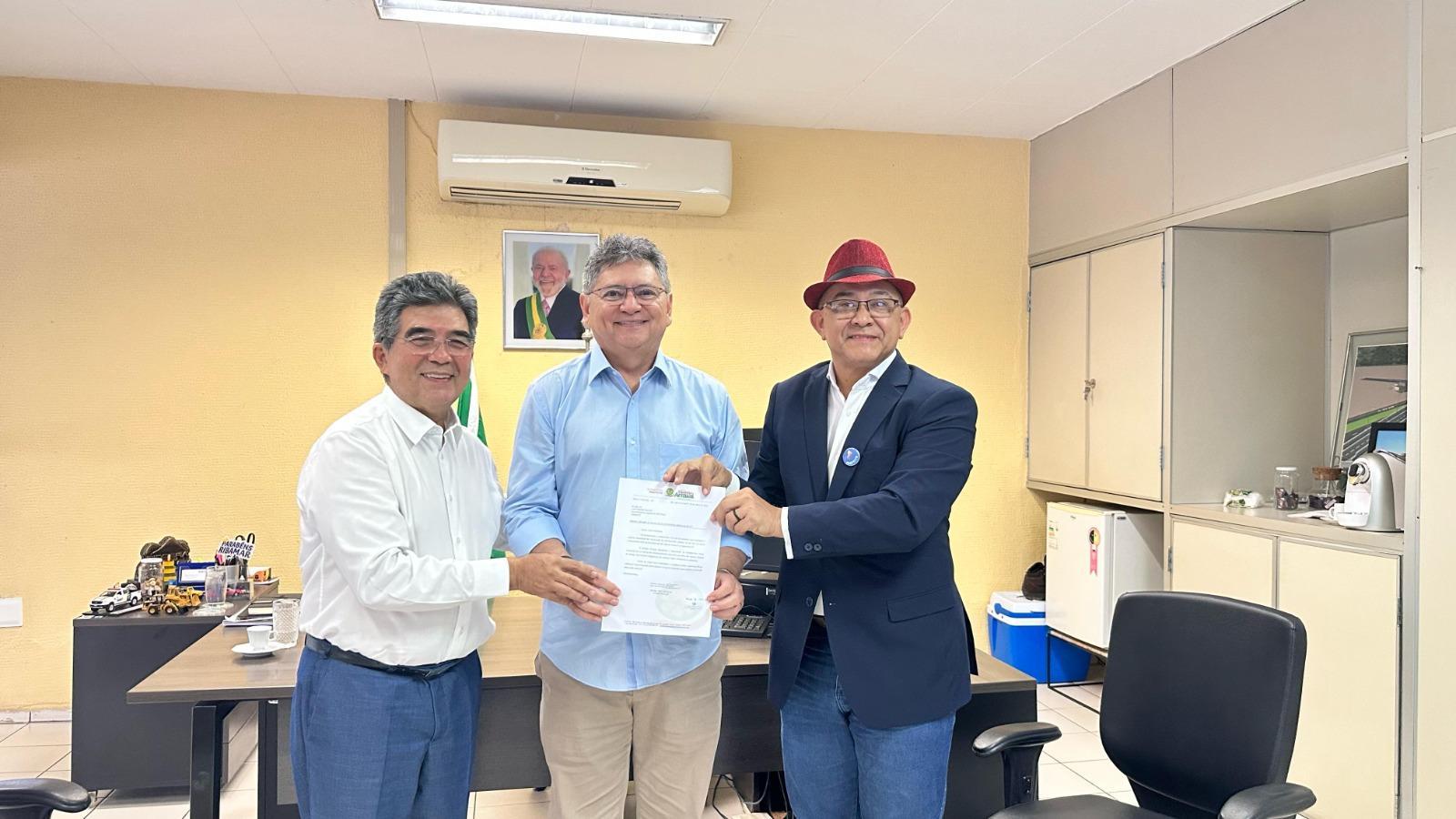 Encontro foi para discutir a recuperação do trecho da BR-222 que liga São João do Arraial a Esperantina