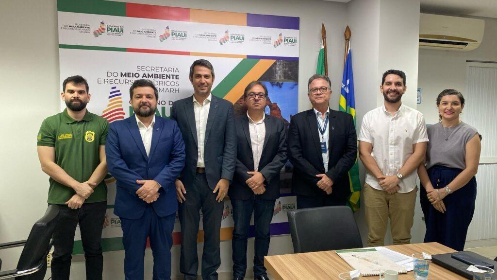 Secretário do Meio Ambiente, Feliphe Araújo, reuniu-se, nessa quarta-feira (2), com o presidente da Investe Piauí, Victor Hugo, e representantes da Solatio Energia Livre