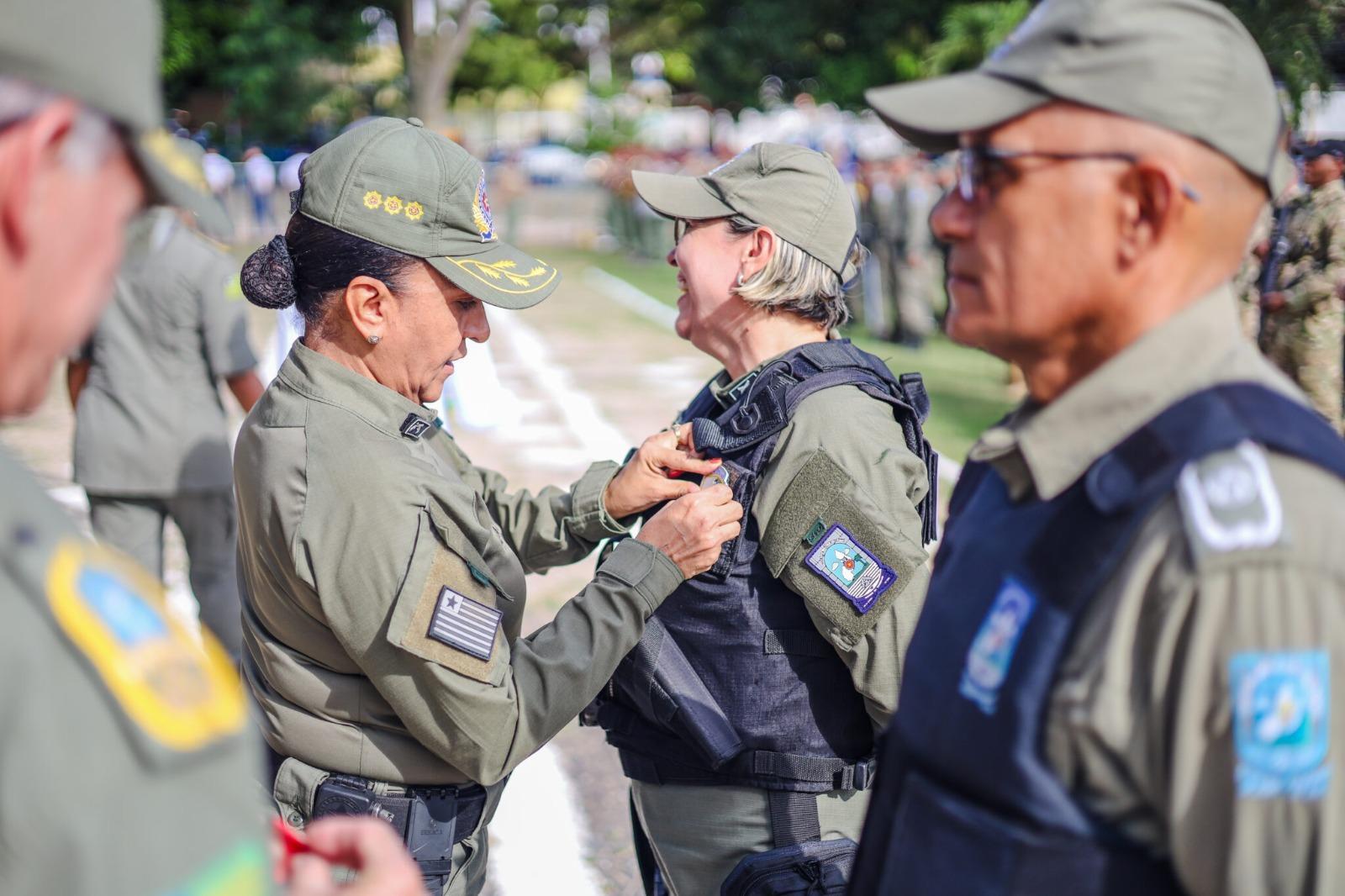Polícia Militar do Piauí celebra Dia de Tiradentes com entrega de medalhas